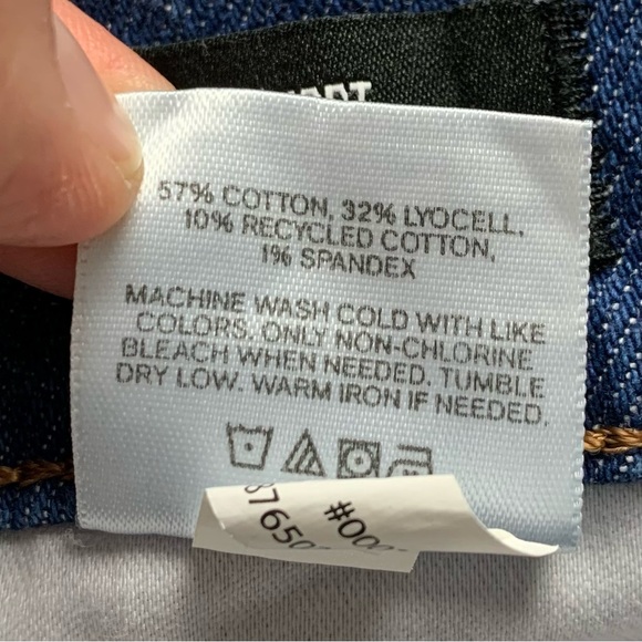 Express Dad Short High Rise Stretch Size 8 Dark Blue Wash 5 Pocket Denim - Picture 6 of 10